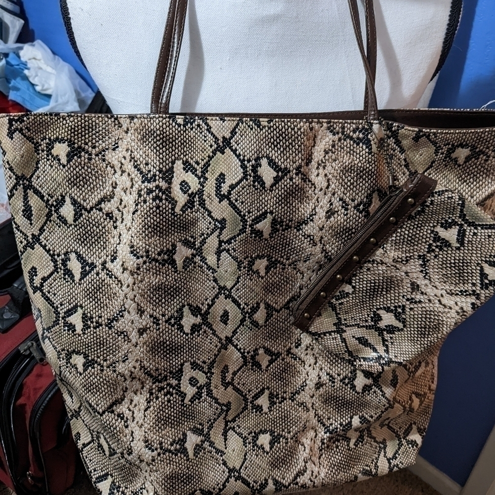 DSW Brown Alligator print handbag